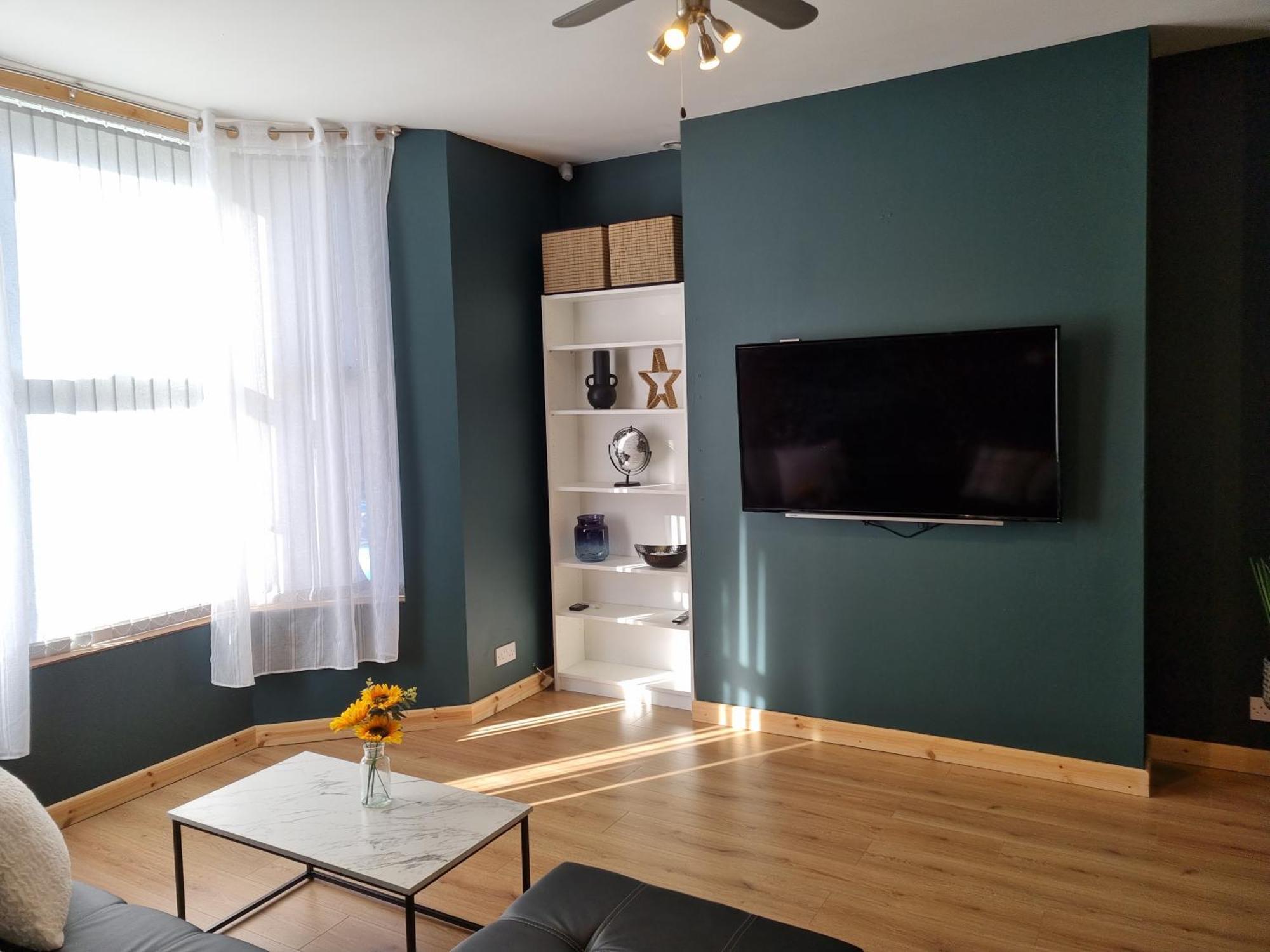 Anfield Luxe Retreat - Stylish Stay With Parking - Steps From Stadium - Short Drive To City Centre Liverpool Eksteriør bilde