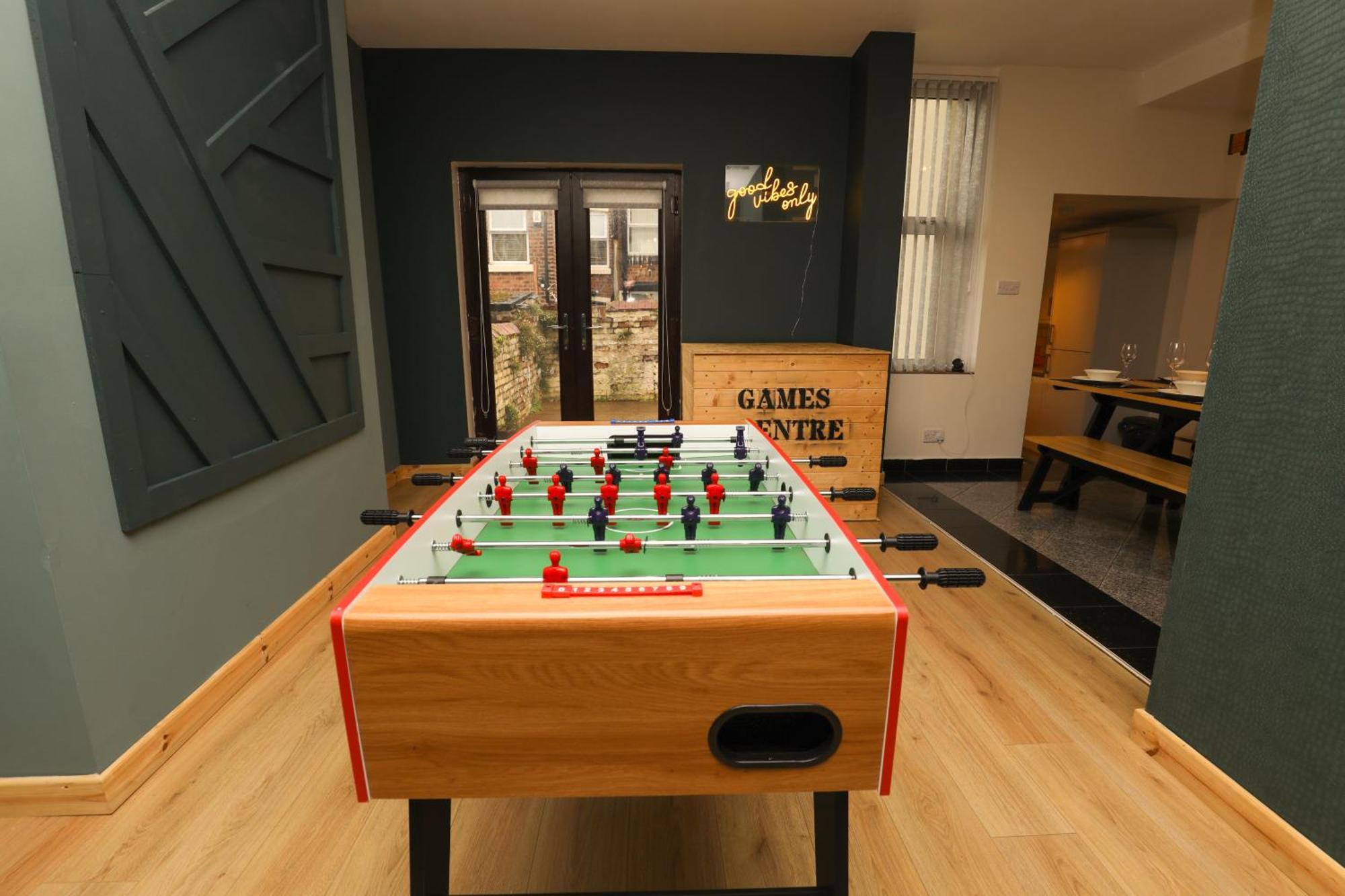 Anfield Luxe Retreat - Stylish Stay With Parking - Steps From Stadium - Short Drive To City Centre Liverpool Eksteriør bilde